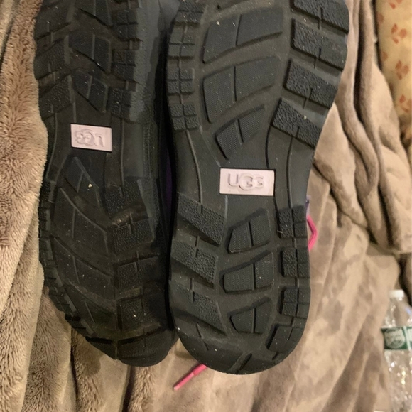 Ugg Boots - Picture 3 of 3